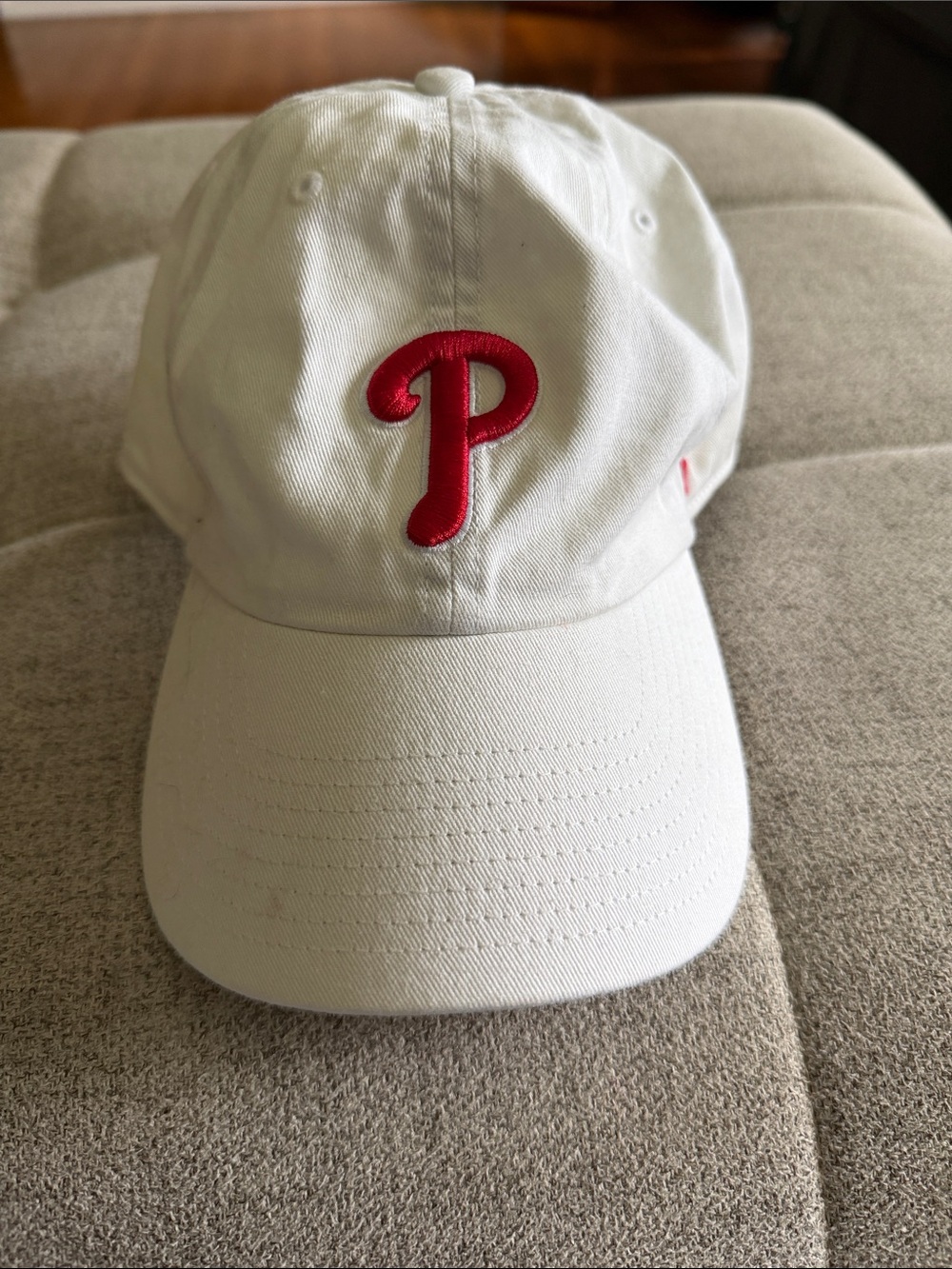 47 Brand Philadelphia Phillies Clean Up Hat White Red P Dad Cap